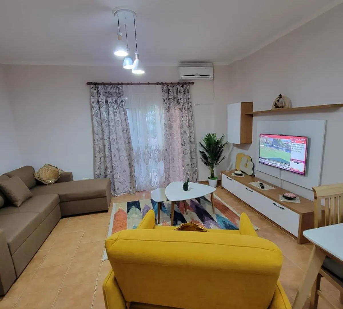 Eri'S Beach Apartment For Rent Durrës